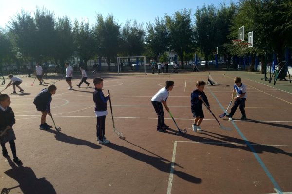 TallerFloorballJueves_1920 (10)