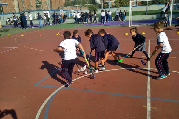 TallerFloorballJueves_1920 (8)